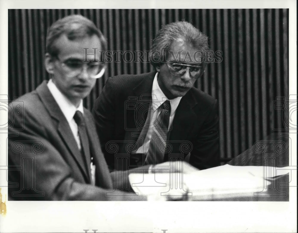 1988 Press Photo Lawyer Franklin J. Hickman - Historic Images