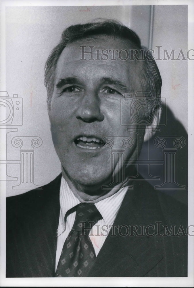 1974 Press Photo Rear Admiral Gene R. Larocque - Historic Images