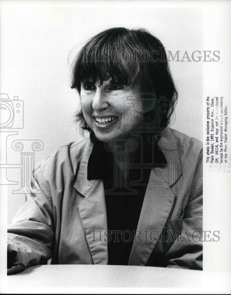 1988 Press Photo Betty Jane Liftor, author of Kids of the Children - Historic Images
