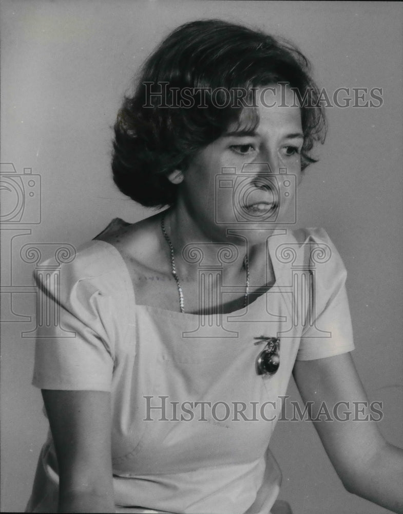 1977 Press Photo Dr. Mine Kurtay - Historic Images