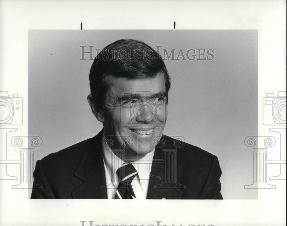 1985 Press Photo L. Bruce Laingen, once an Iran hostage - Historic Images