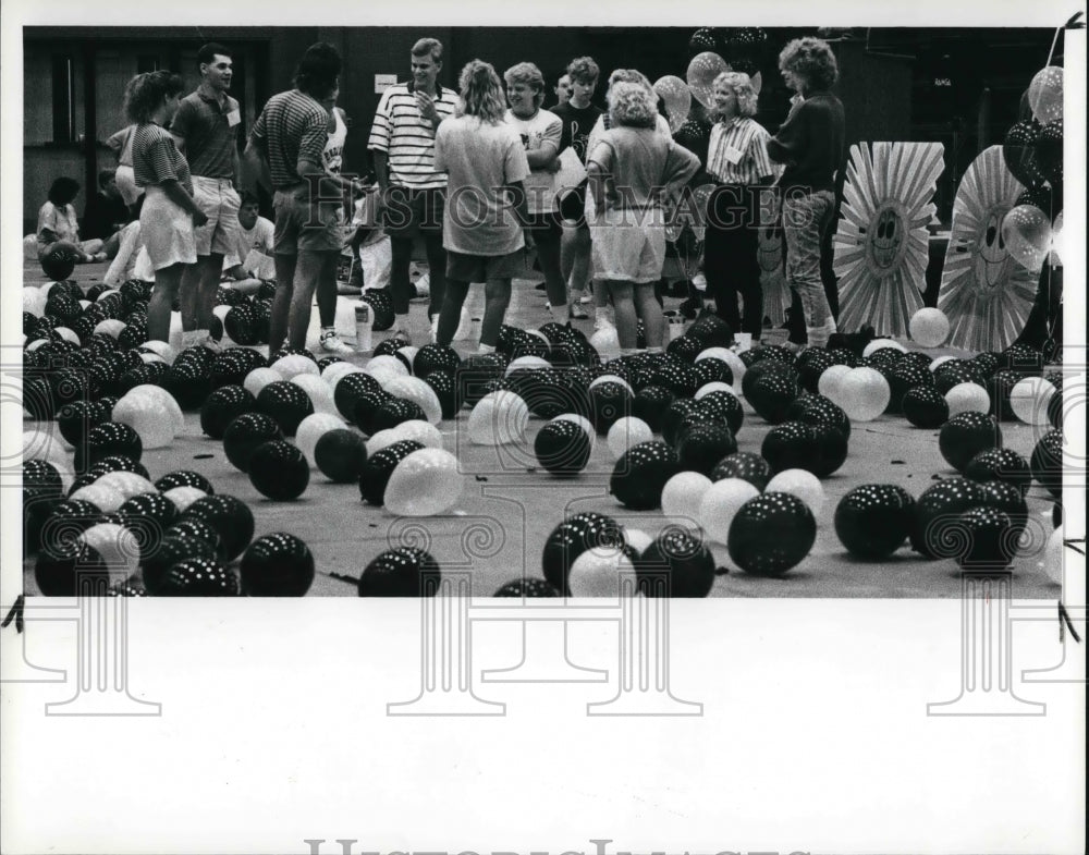 1989 Press Photo The freshmen welcome party at Baldwin Wallace College - Historic Images