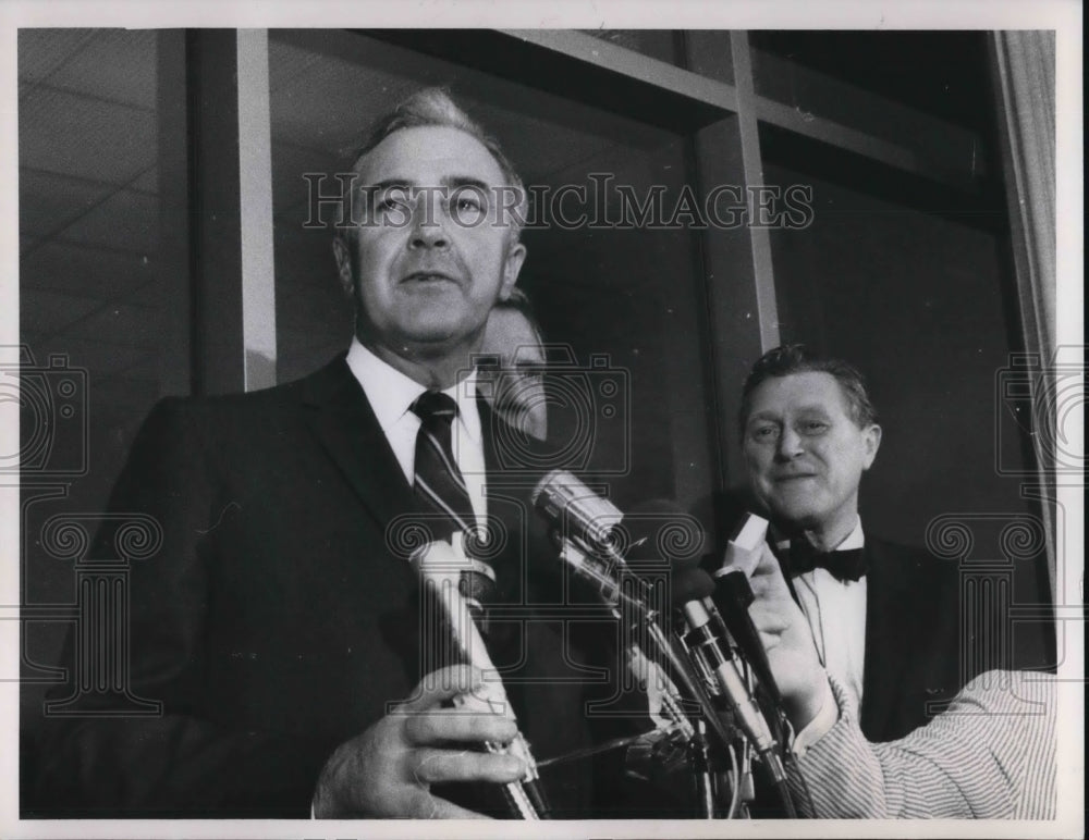 1968 Press Photo Sen. Eugene McCarthy Presidential Campaign in Cleveland - 109 - Historic Images