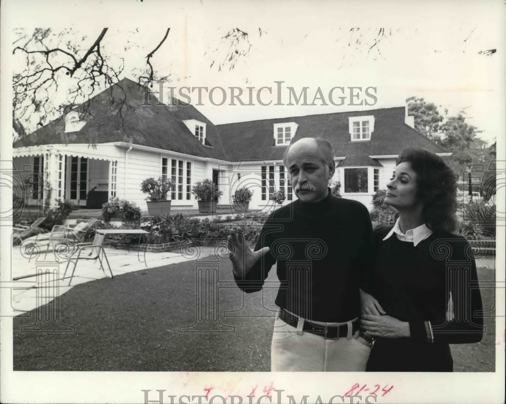 1972 Press Photo Norman Lear with wife Frances - Historic Images