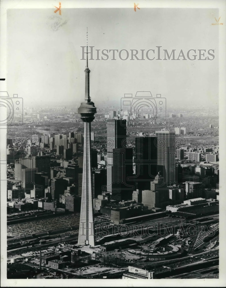 1976, CN Tower, Toronto Canada - Historic Images