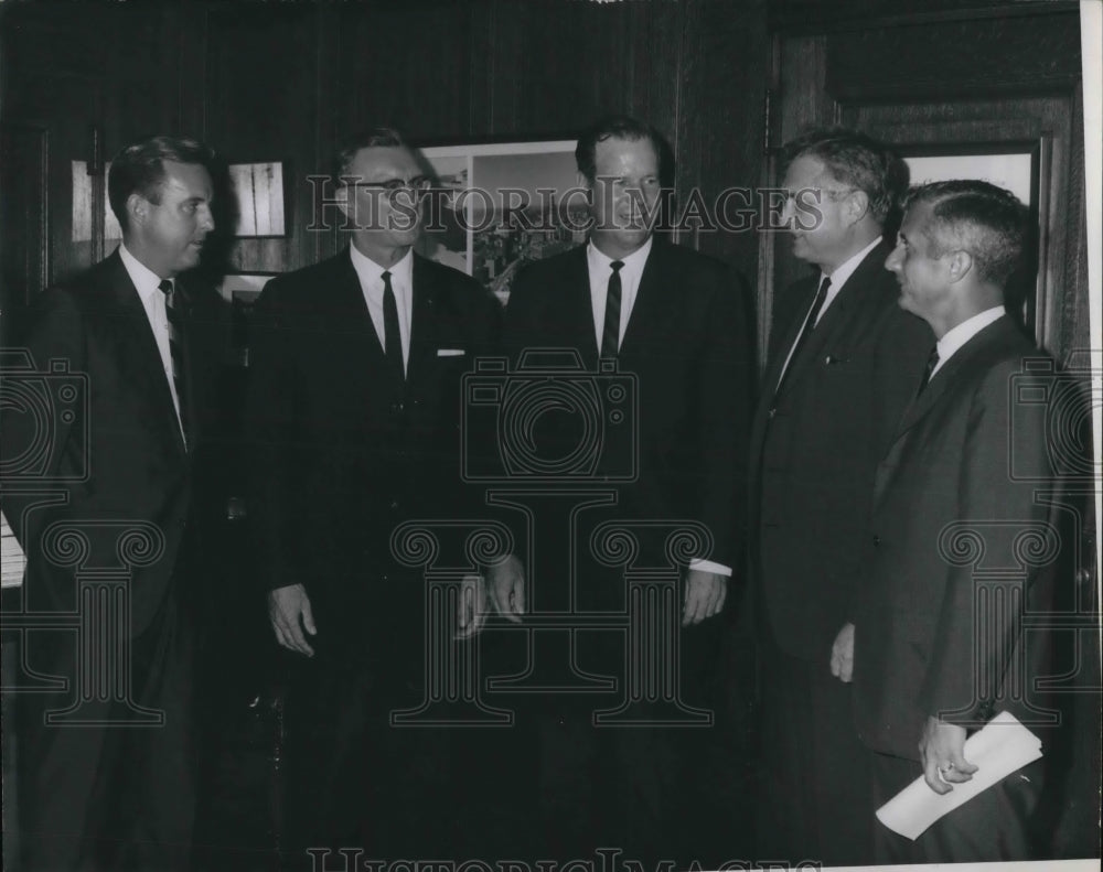 1966 Press Photo Mayor Ralph Locher Noel Pairliand W,M Jameson Earle E Butler - Historic Images