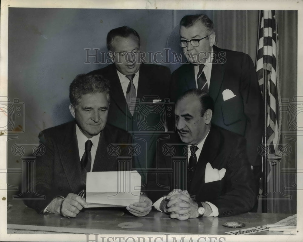 1956 Press Photo Frank Lausche, MD Salle, Tom Burker &amp; Mayor Anthony Celebrezze - Historic Images