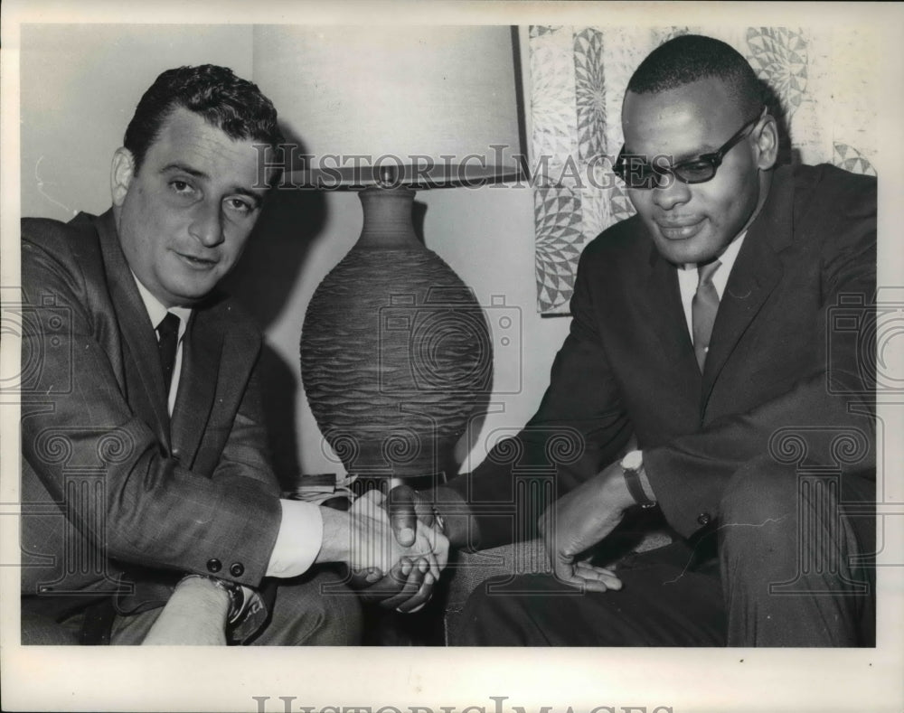 1965 Press Photo Art Modell and Jim Bates, Southern University - cva33421 - Historic Images