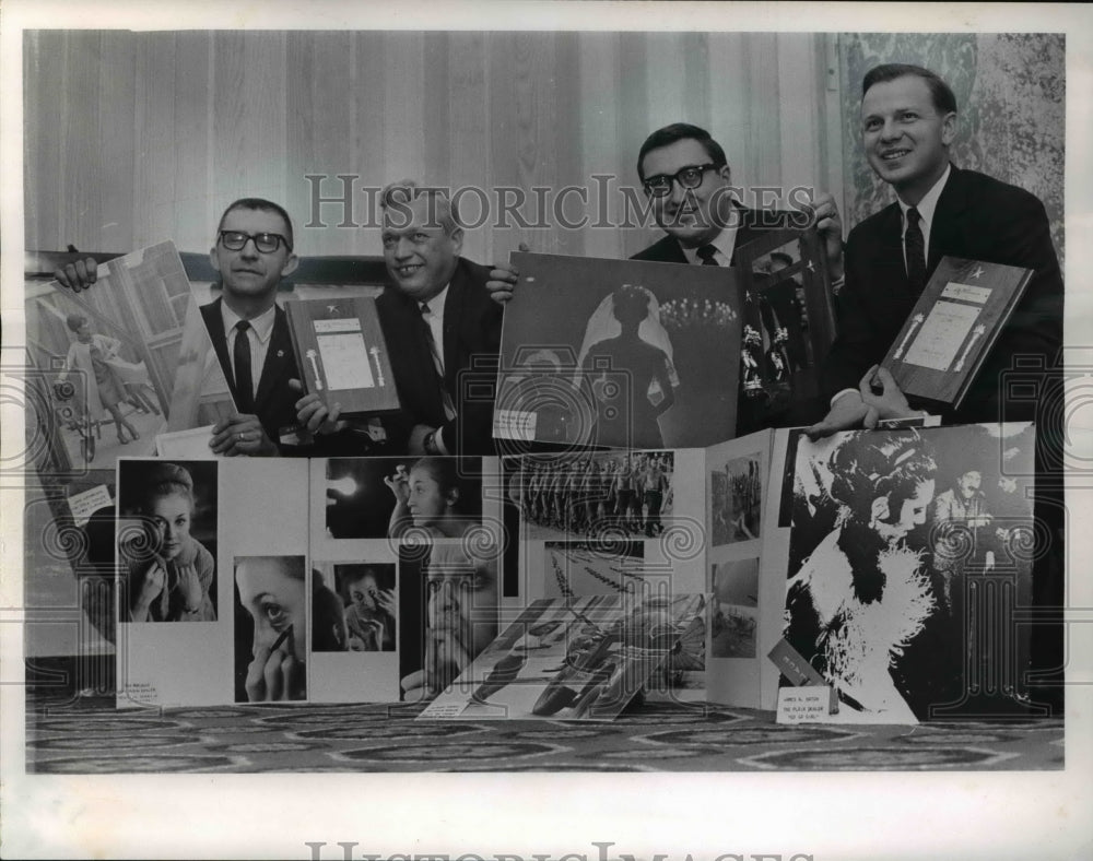 1967 Press Photo Plain Dealer photographers win awards at Ohio winter seminar - Historic Images