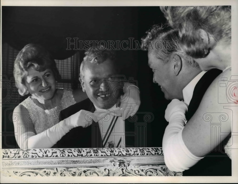 1965 Press Photo Ray Matjasic smiles to his wife as she fixes his bow tie-Historic Images