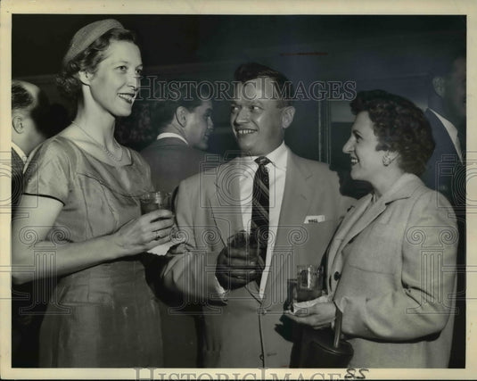 1956 Press Photo Mrs. Phil Porter and Ray & Emma Matjasic - cva34066 - Historic Images