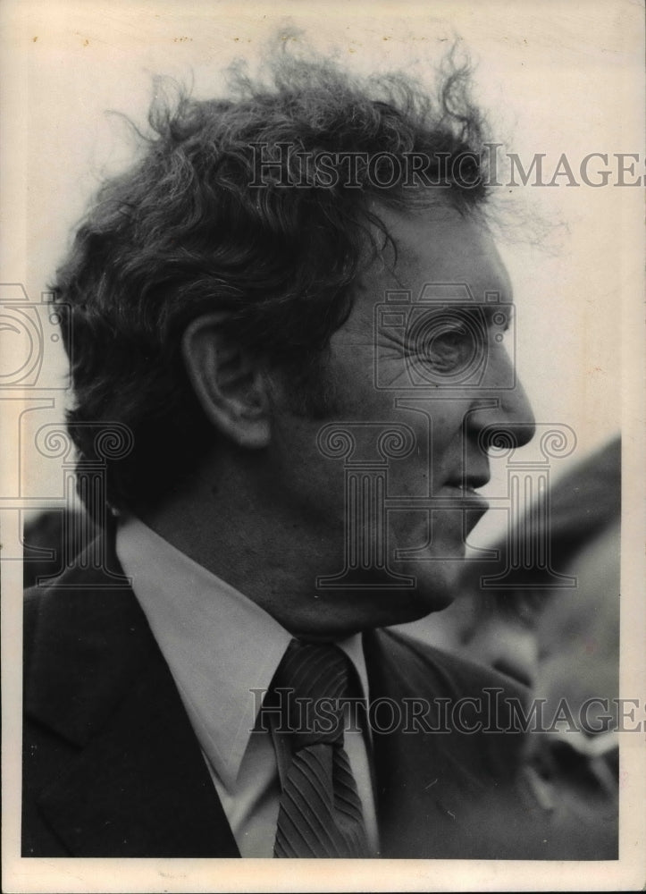 1972 Press Photo Sen Edmund Muskie arrives in Cleveland - cva34585 - Historic Images