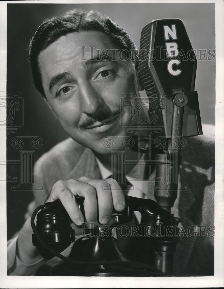 1949 Press Photo Jack McCoy, emcee of NBC&#39;s quiz show, Hollywood Calling - Historic Images