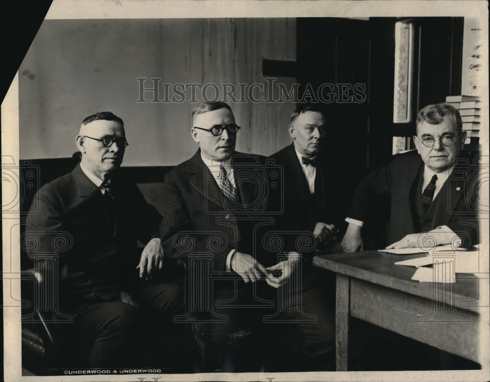 1924 Press Photo Judge Caverly, Michael Hughes and Shoemaker - Historic Images