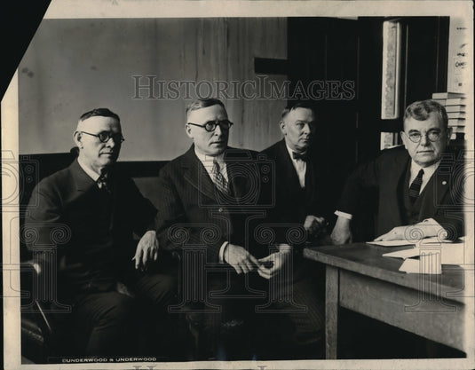 1924 Press Photo Judge Caverly, Michael Hughes and Shoemaker - Historic Images