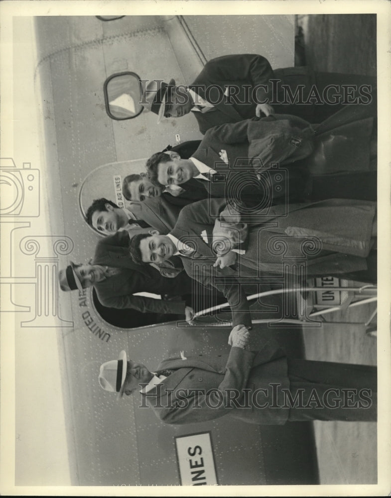 1936 Press Photo E.S. Pierce greets Maestro Donald McCrane &amp; orchestar members-Historic Images