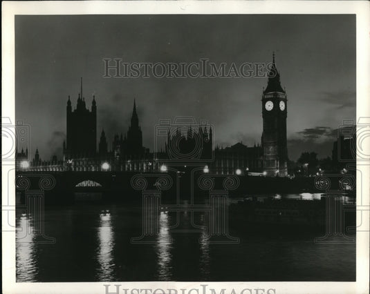 1962 Press Photo Parliament Buildings in London by night.- Historic Images