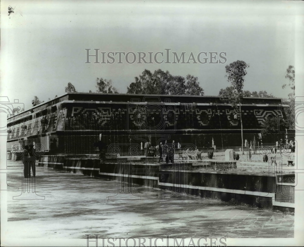 1965 Press Photo Municipal Waterworks in Chapultepec Park, Mexico, Mexico City - Historic Images