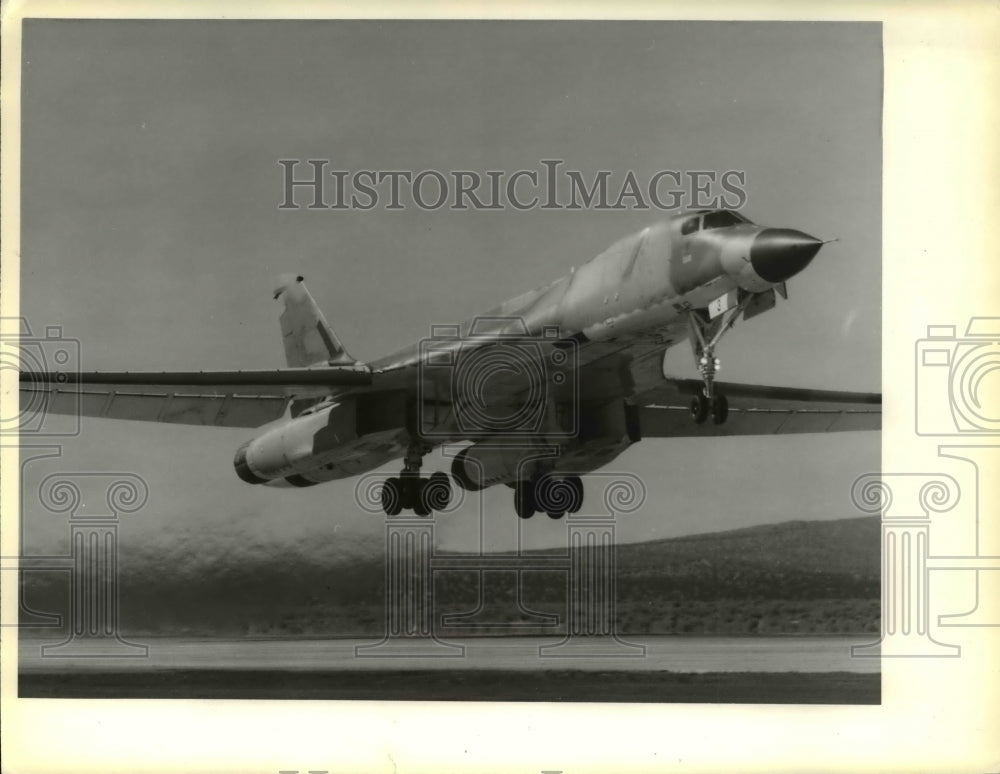 1967 Press Photo B-1 Bomber Airplane - cva37705 - Historic Images