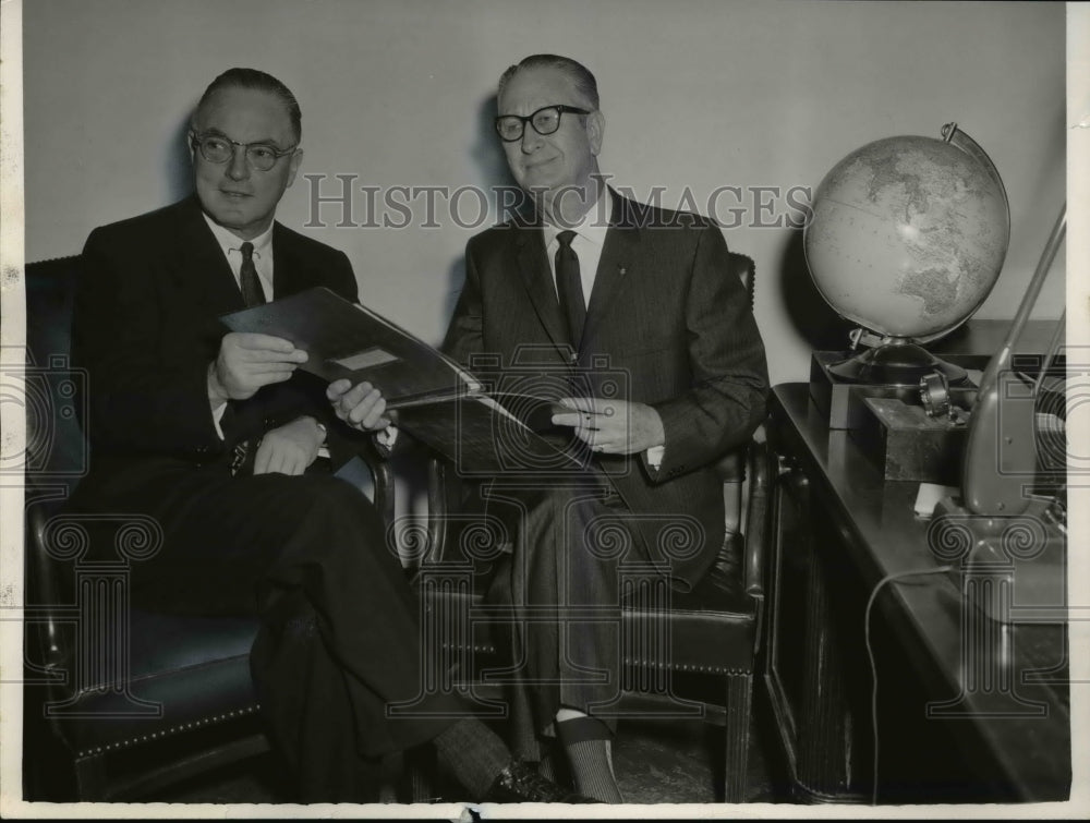 1964 Rep William E Minshall, R - Historic Images