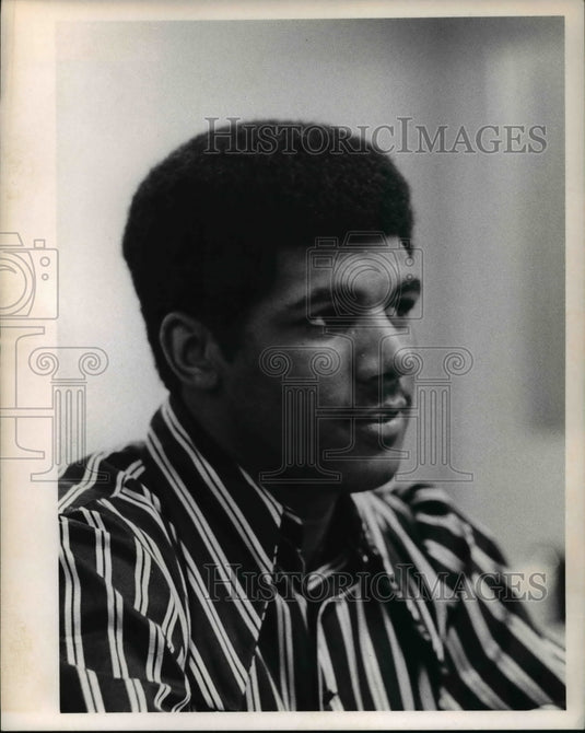 1970 Press Photo Allen G Pinkney looks at something - cva38858 - Historic Images