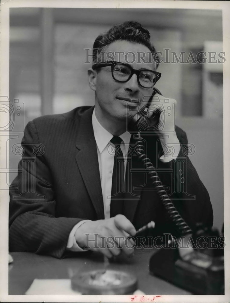 1964 Press Photo Stan Rosenberg, Real Estate Supervisor on the phone - cva40105-Historic Images