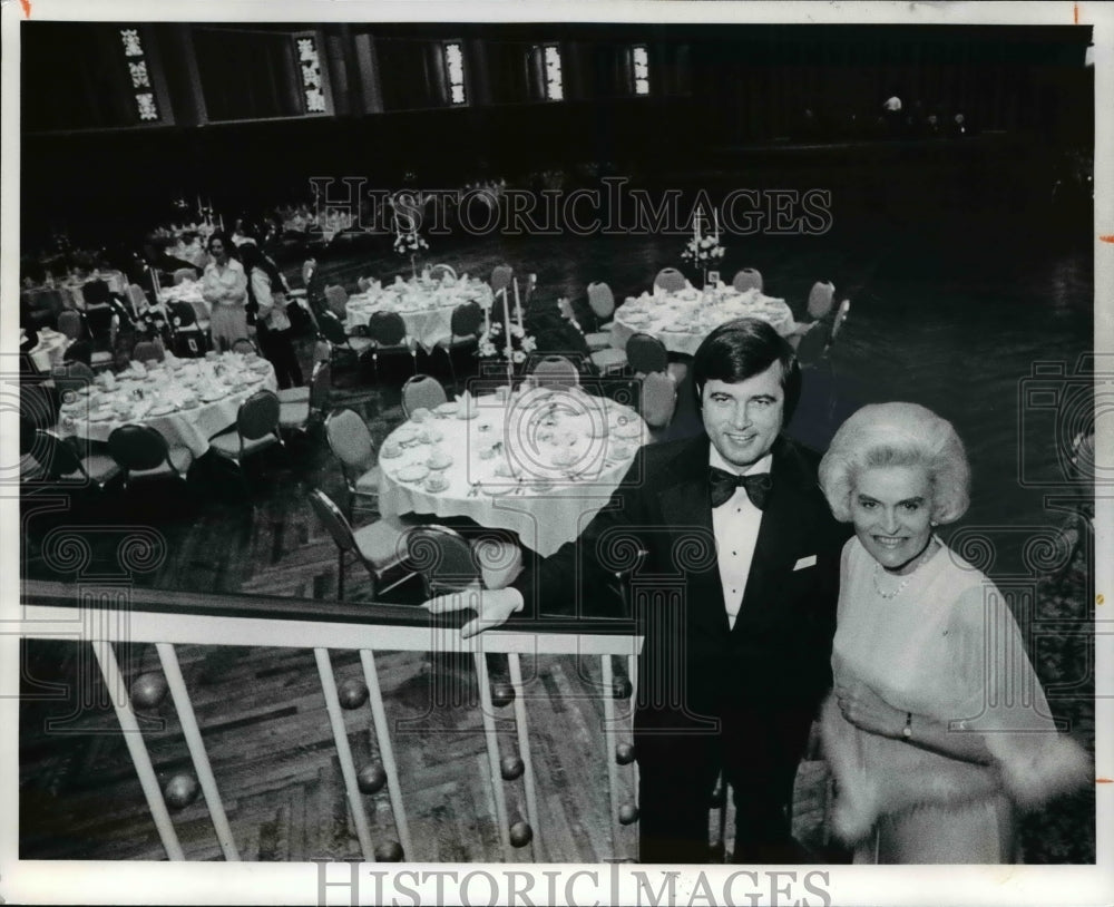 1978 Press Photo Anton Piringer, Stouffers Inn gen. manager and  Mrs. H. Craig - Historic Images