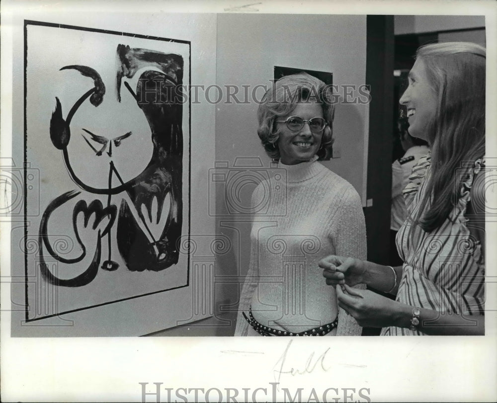 1972 Press Photo Mrs. Richard Draper and Mrs. Bradford von Weiser - cva40350-Historic Images