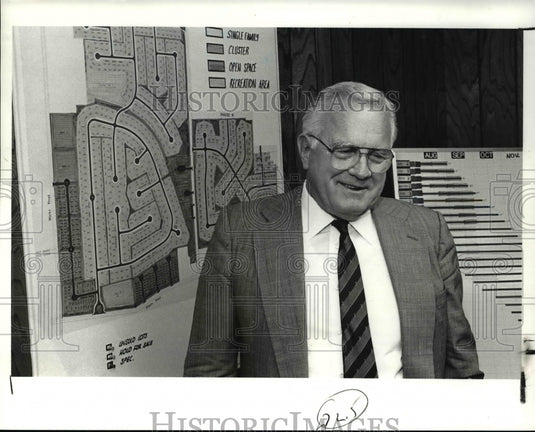 1989 Press Photo Bob Schmitt, builder - Historic Images