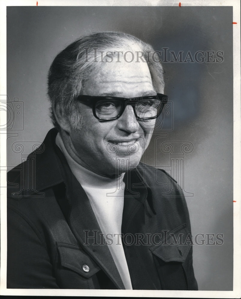 1974 Author, Sydney Sheldon  - Historic Images