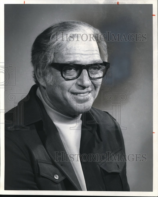 1974 Author, Sydney Sheldon  - Historic Images