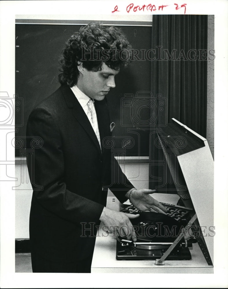 1986 Press Photo Paul Schmidt - Historic Images