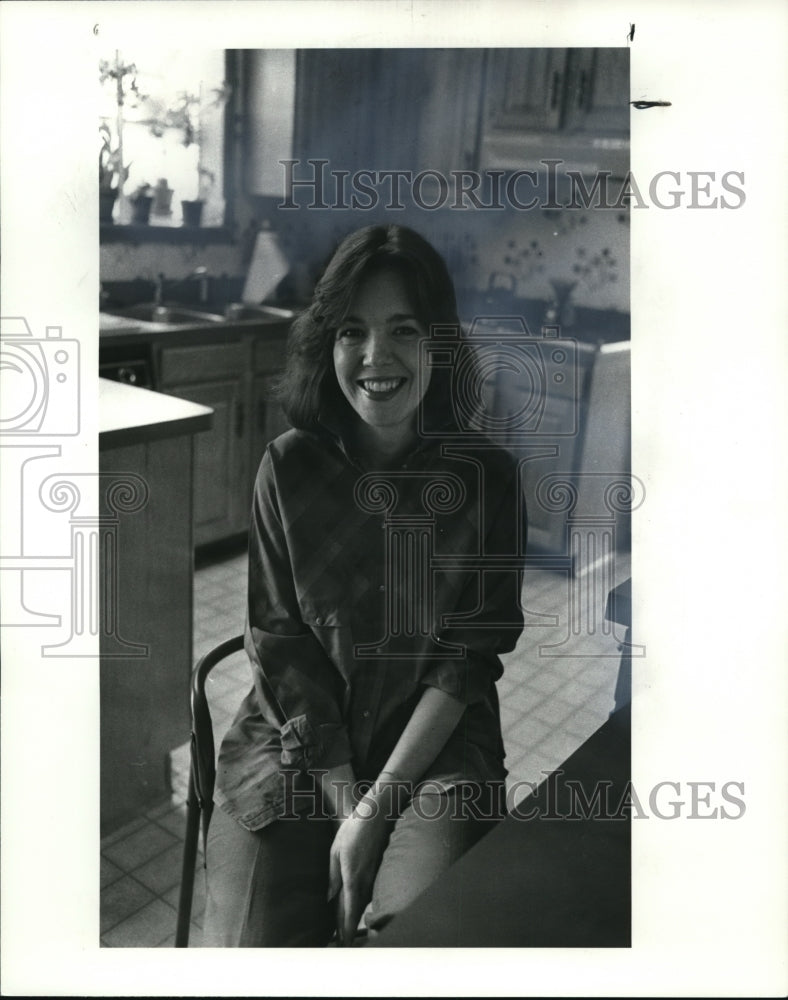 1984 Press Photo Kathi Schaffner President of support group of Infertile Couples - Historic Images