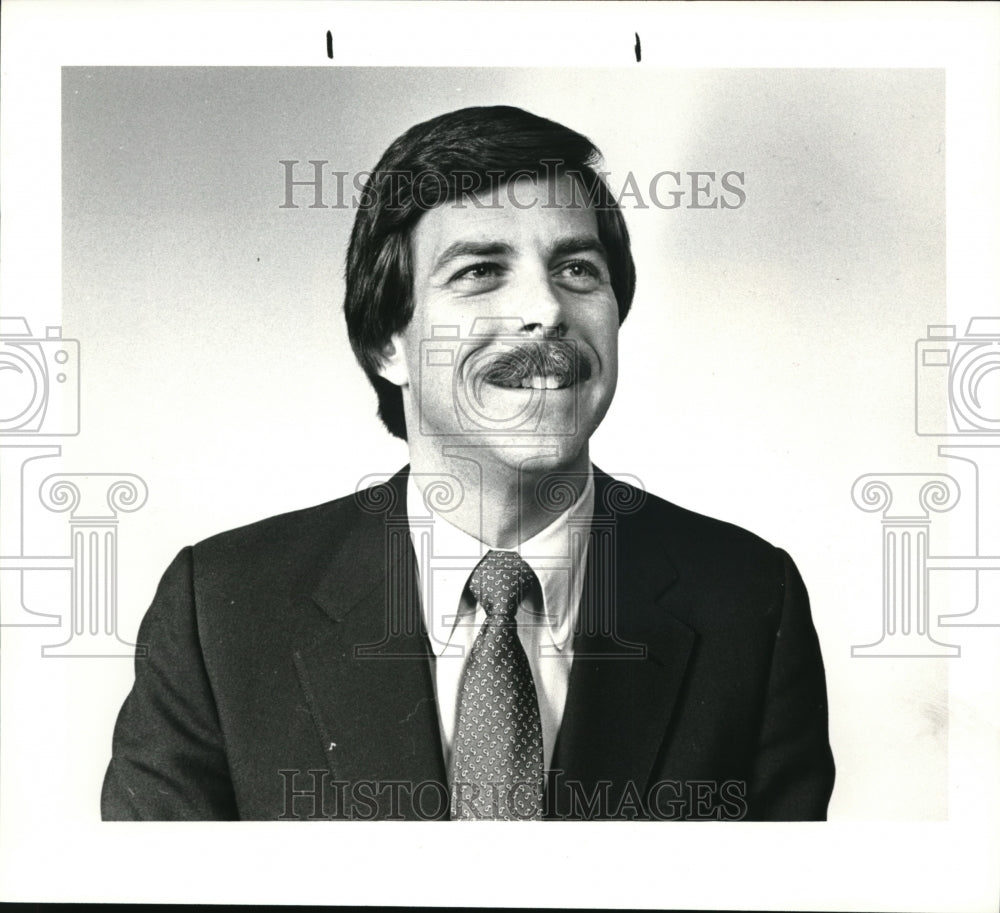 1982 Press Photo William R Seelbach - Historic Images