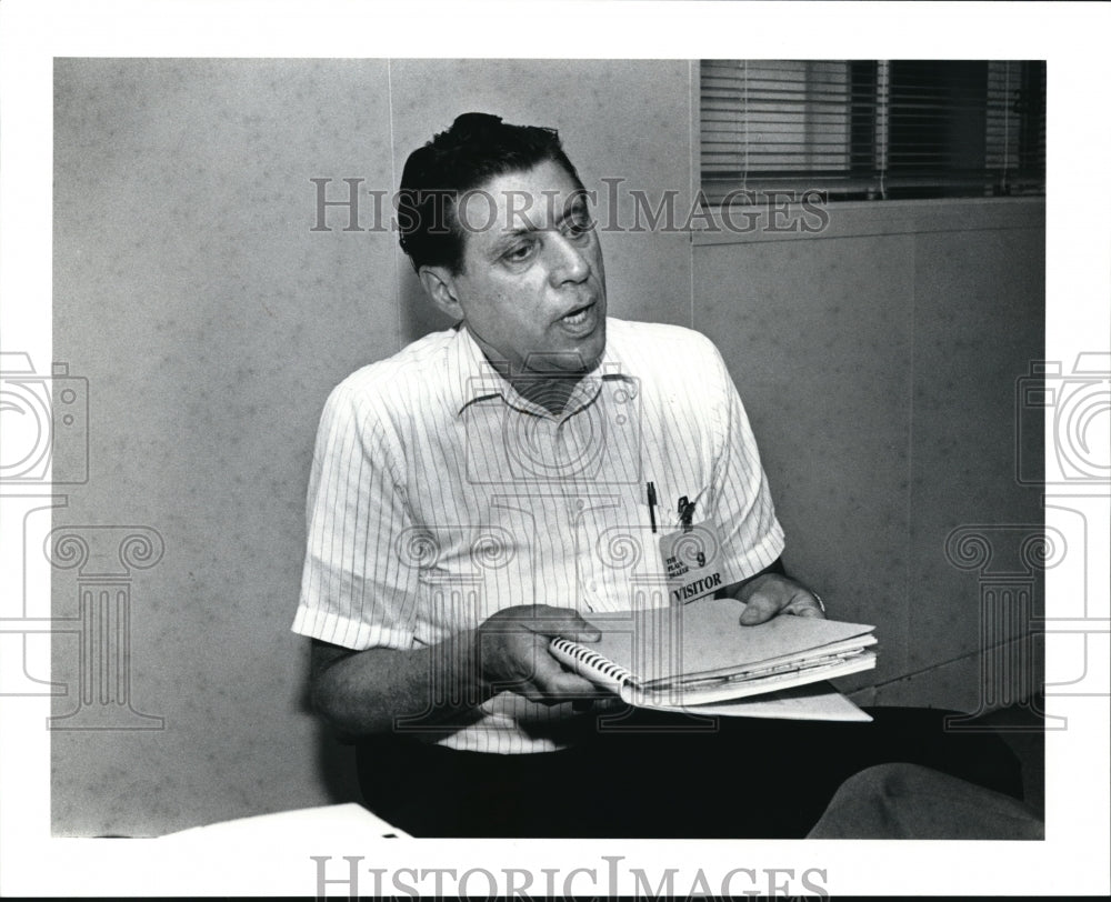 1991 Press Photo Thomas Savoca, food concessionaire at Cleveland Metropark Zoo - Historic Images