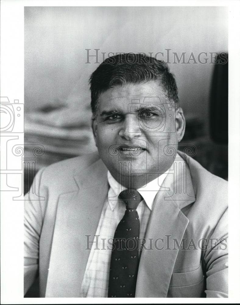 1989 Press Photo Indra Shan Chairman of the Cuyahoga City Bar Assn.Real Propert-Historic Images