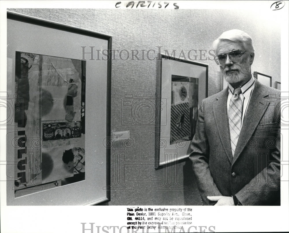 1989 Press Photo Artist George Schroeder, with Artworks Untitled Tiger - Historic Images