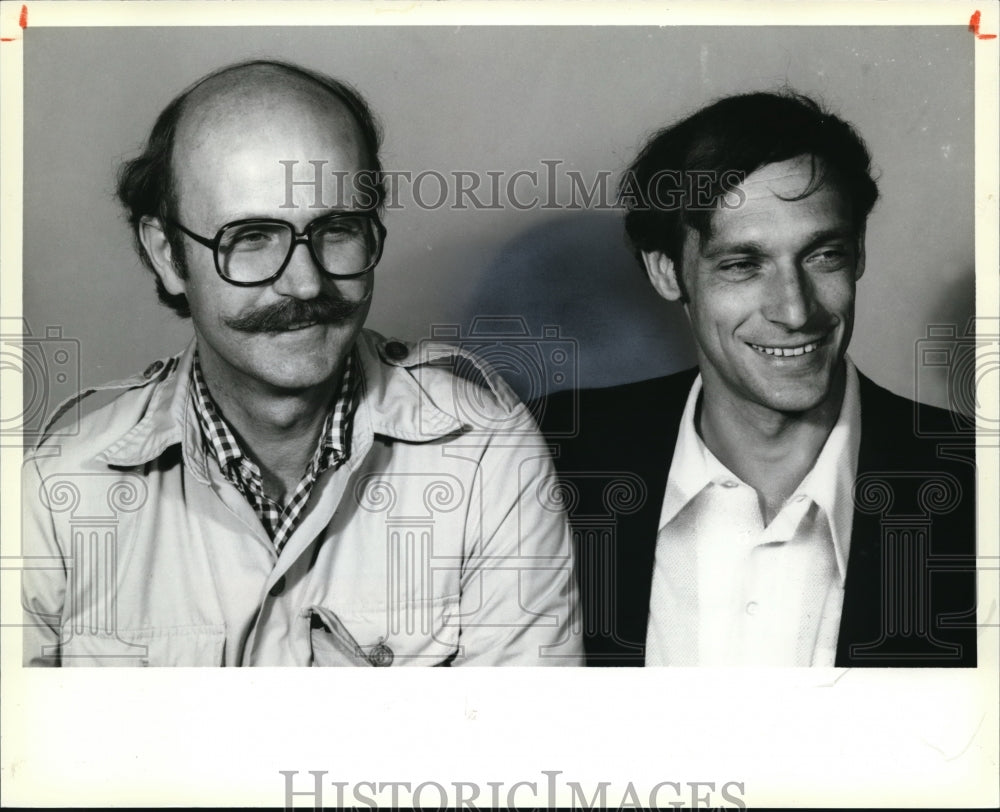 1978 Press Photo Jack Shepherd and Bob Glover, The Runners Handbook-Historic Images