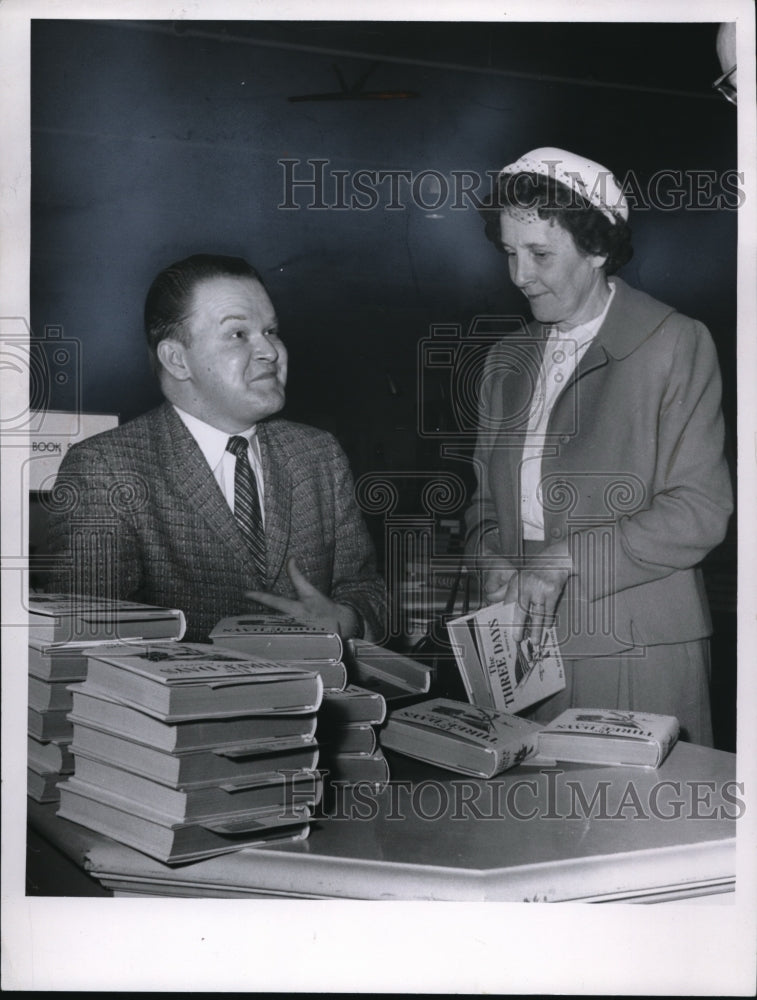 1959 Press Photo Don Robertson and mother - cva41146-Historic Images