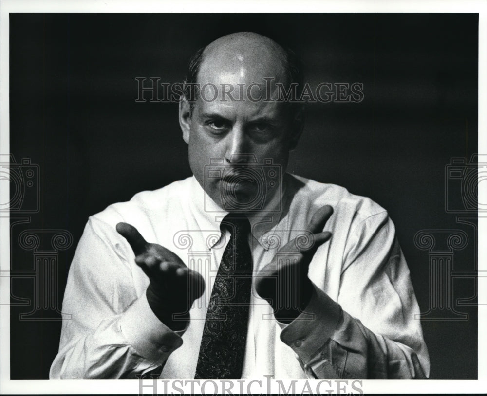 1989 Press Photo Vincent Serritella, Regional VP of National Alliance of Busns - Historic Images