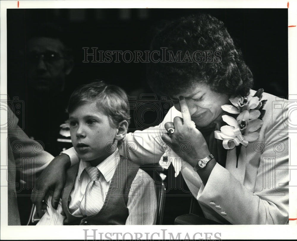 1981 Press Photo Connie Sherry with son, Michael-Historic Images