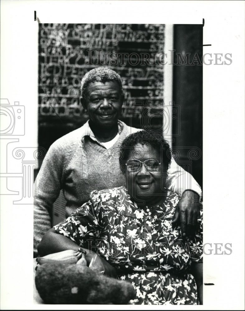 1990 Press Photo L & R Deli owners, Linette and Lindford Robinson - Historic Images