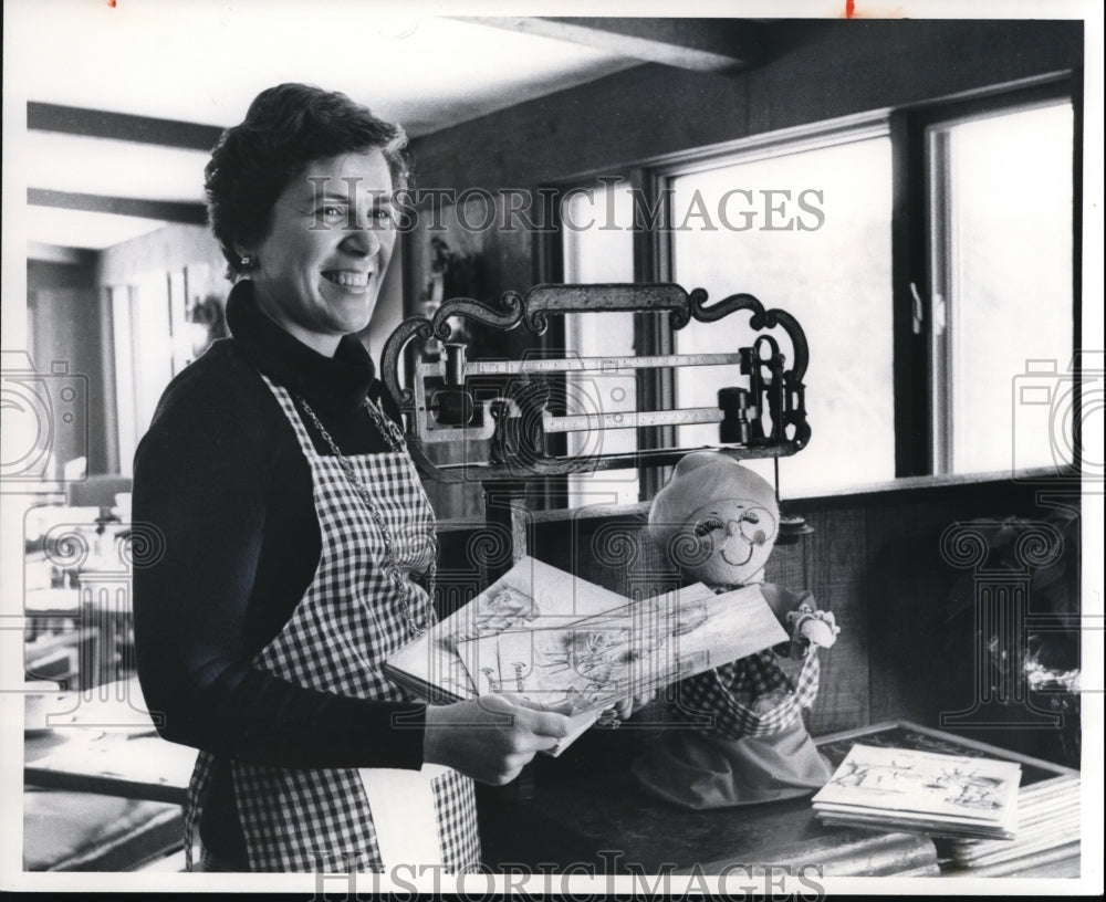 1976 Press Photo Mrs. Robert Karen Smoots, Grand view Inn restaurant owner - Historic Images