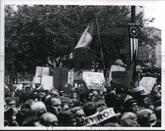1968 Press Photo Governor Nelson Rockefeller campaign visit to Cleveland - Historic Images