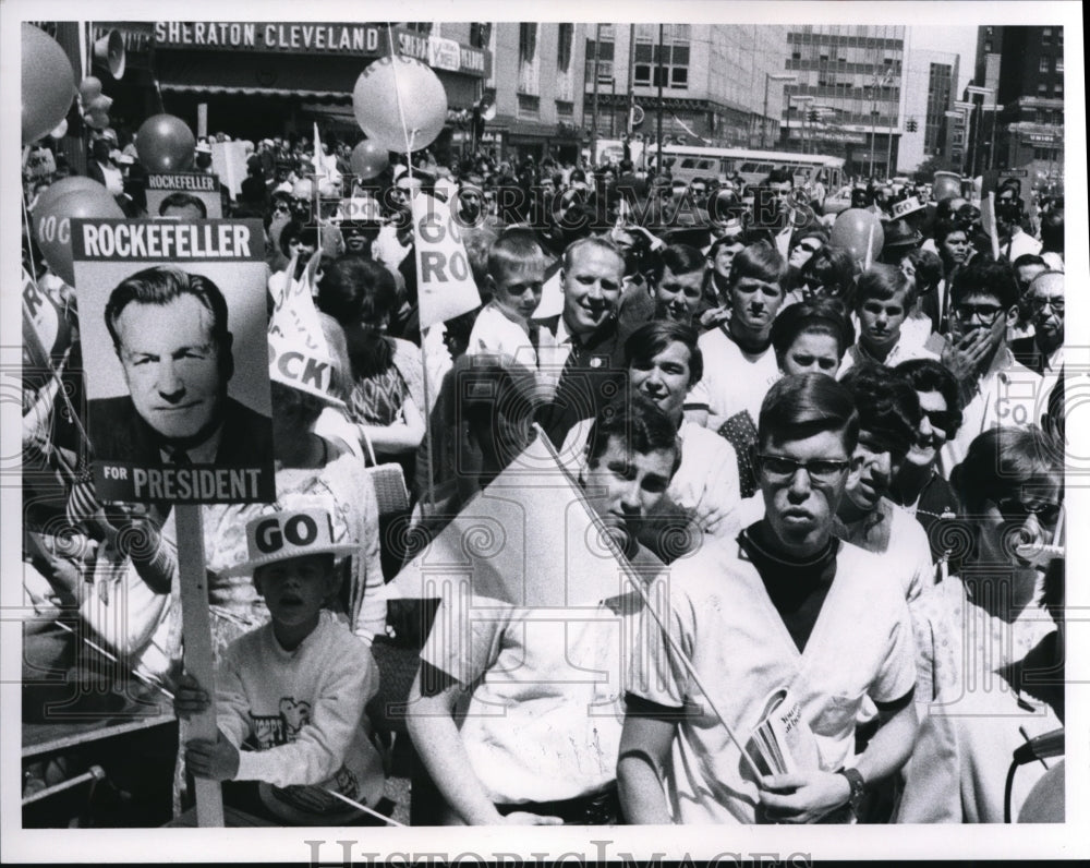 1968, Nelson Rockefeller Presidential campaign visits Cleveland - 94 - Historic Images