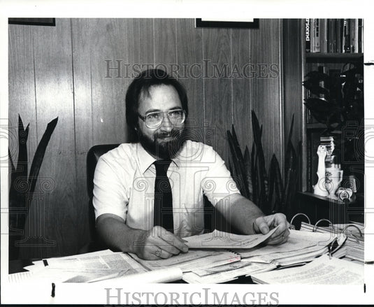 1987 Press Photo Ralph Sievert, division of Urban Forestry - Historic Images