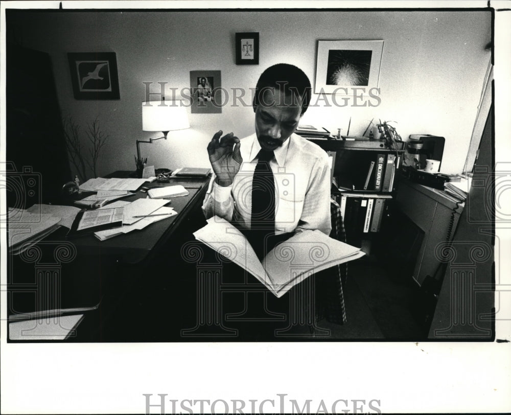 1982 Press Photo William Smith, attorney for the East Ohio Gas Co. - Historic Images