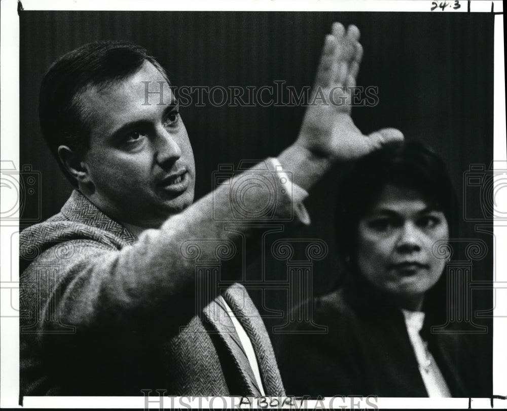 1989 Press Photo Prolife advocate Joe Slovenec has his say to Municipal Court - Historic Images