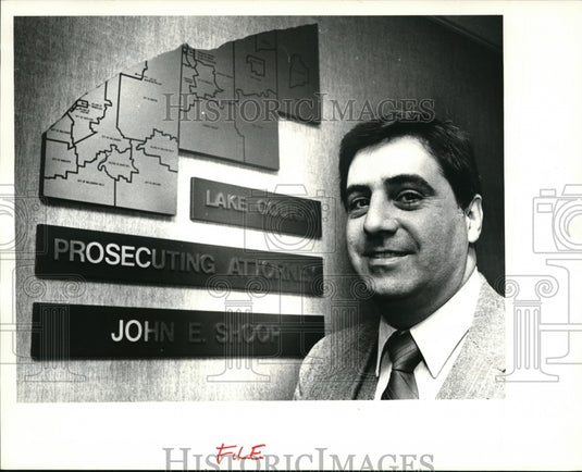 1982 Press Photo John Shoop, Prosecuting Attorney, Lake County - Historic Images