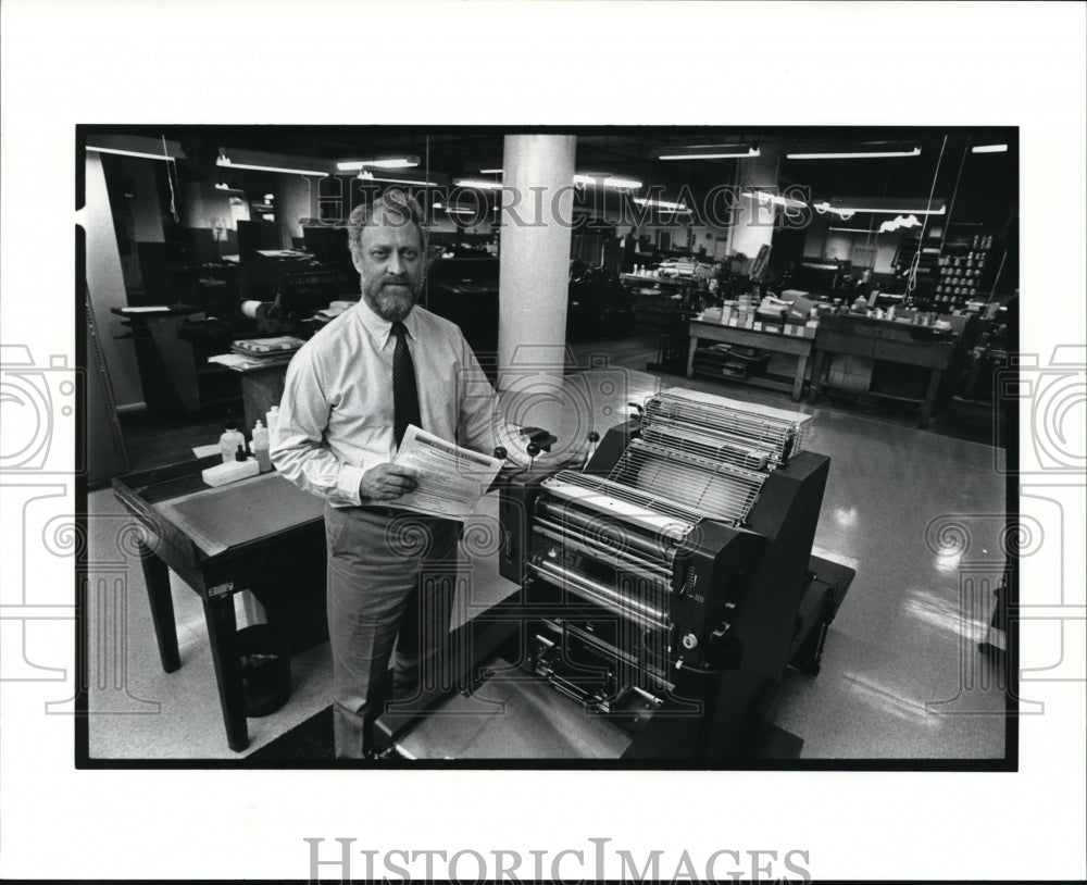 1988 Press Photo Claes Sjogree, owner Foote Printing Co - Historic Images